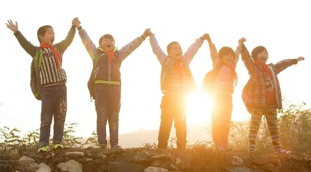 愛心助學，筑夢未來 | 新希望醫(yī)療公益助學活動